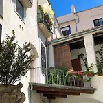 Apartment Dimora In Centro